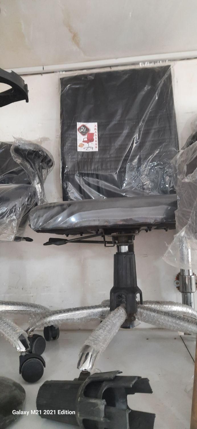 انواع صندلی مدیریت اداری وآریشگاهی|مبلمان اداری|مشهد, خواجه ربیع|دیوار