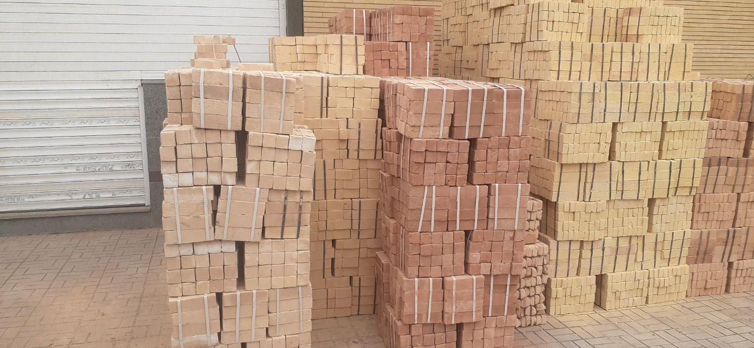 کارگرتخلیه بار گچ.سیمان.اجرغیره|خدمات حمل و نقل|کرمان, |دیوار