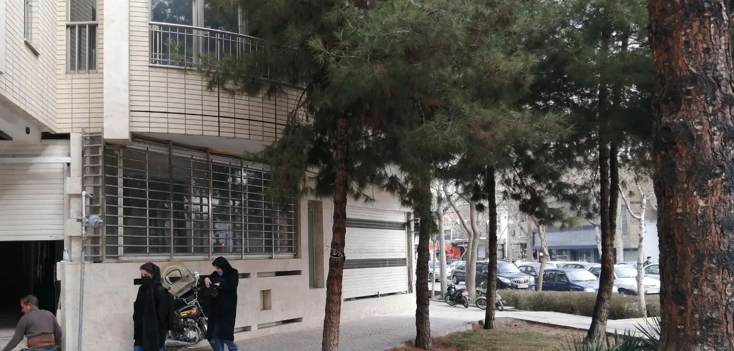 مغازه خوش قیمت داخل پاساژ ۱۵ متر نبش نشاط و فرشادی|اجارهٔ مغازه و غرفه|اصفهان, نقش جهان|دیوار