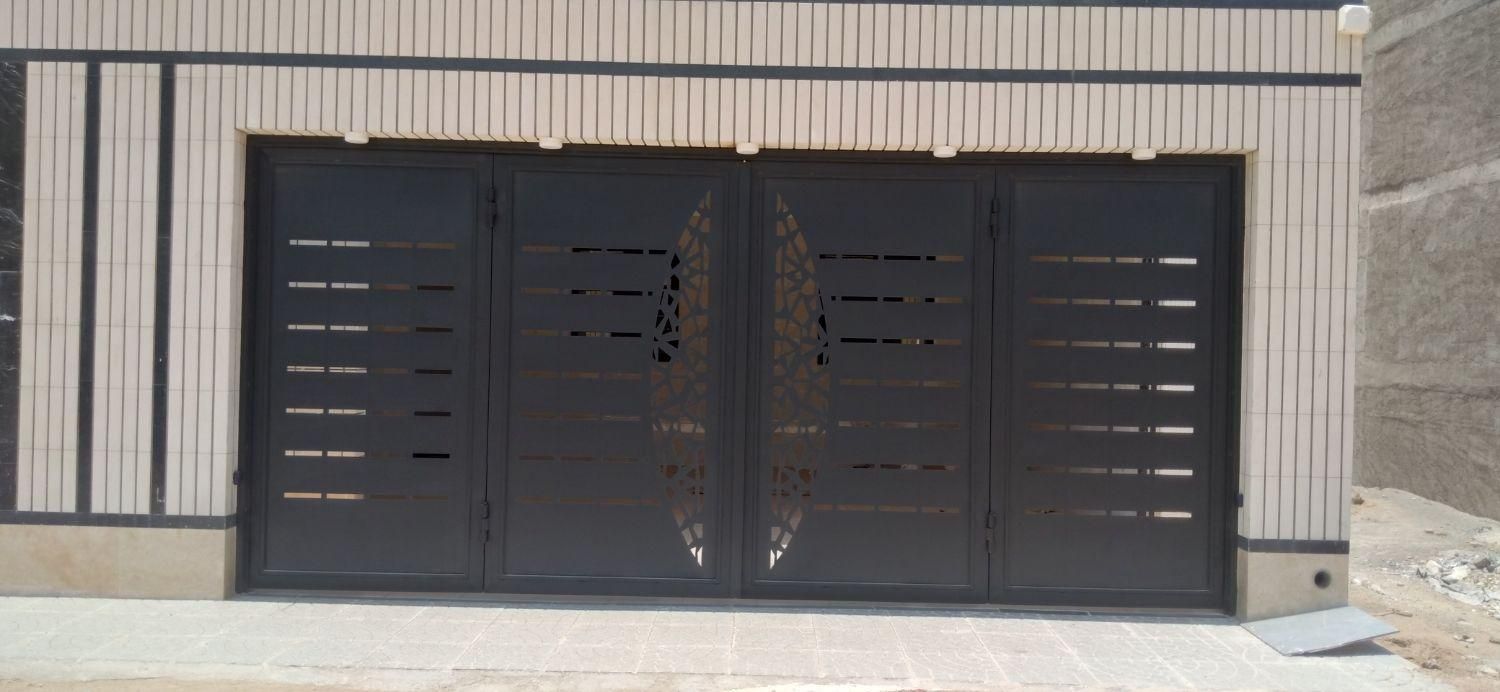 درب و پنجره آهنی ( اقساط ۳ ماهه)|خدمات پیشه و مهارت|یزد, |دیوار