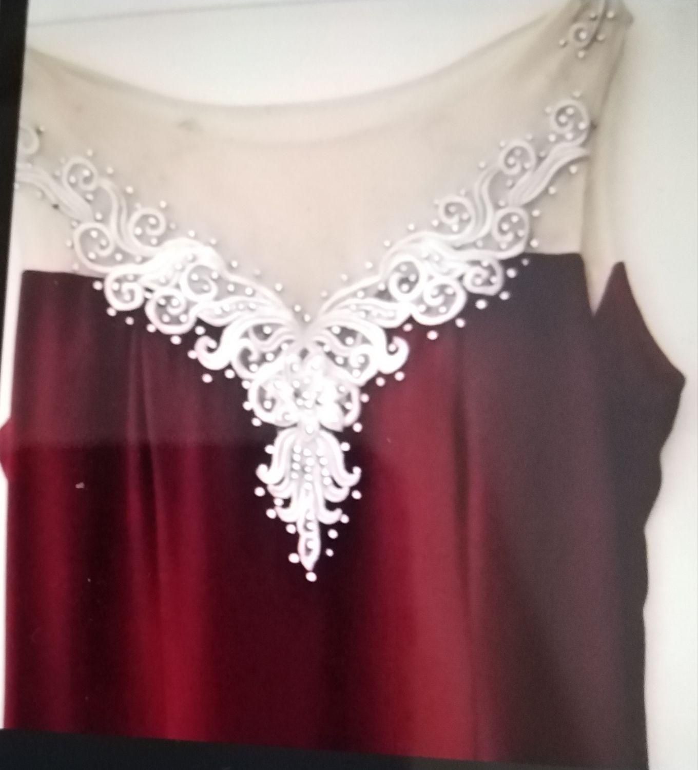 لباس مجلسی|لباس|اصفهان, ملک‌شهر|دیوار