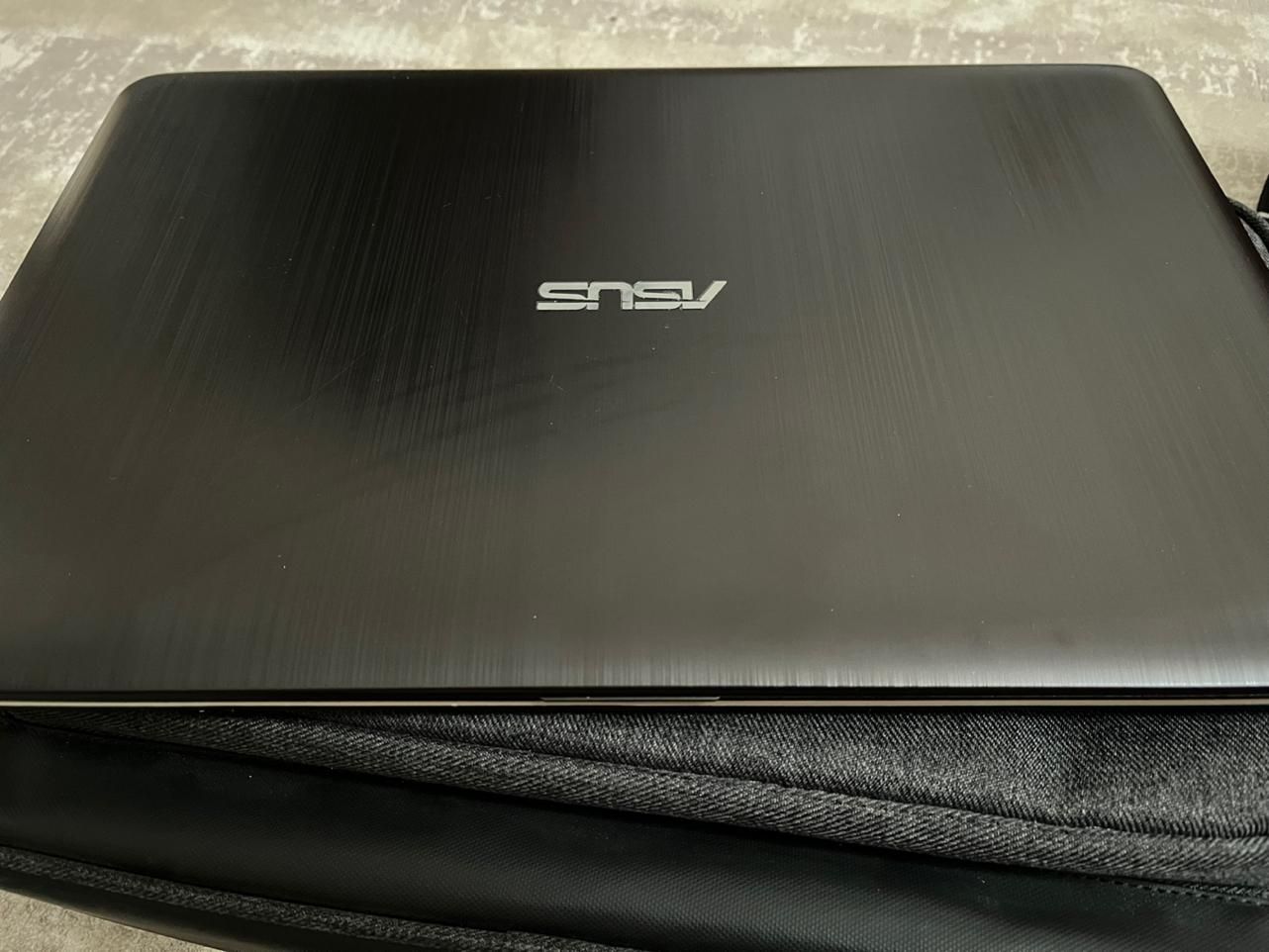 لپ‌تاپ Asus X540BA کم‌کار و تمیز|رایانه همراه|شاهین‌شهر, شیخ بهایی|دیوار