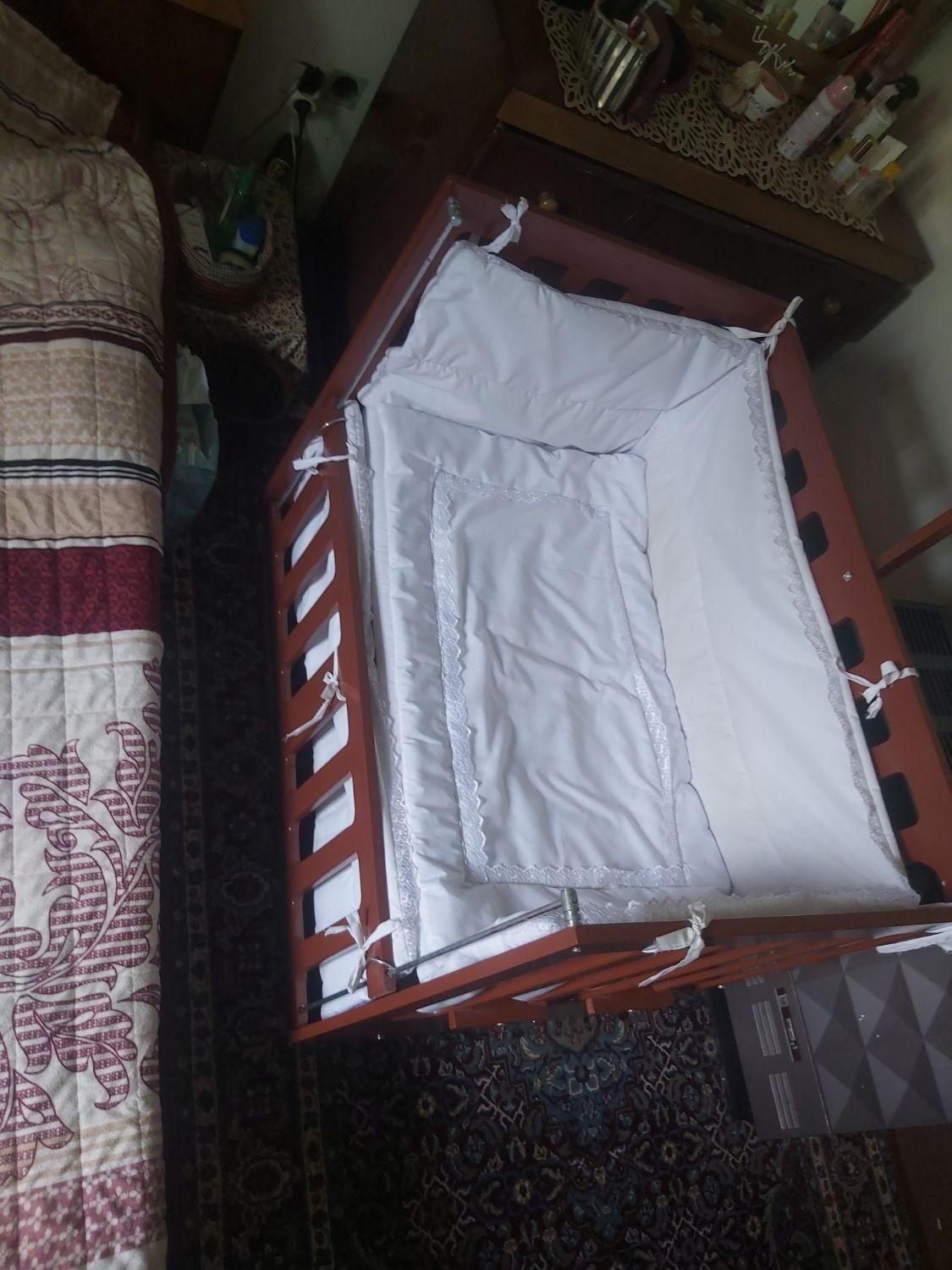 تخت مادر و کودک مخصوص نوزاد تا یکسالگی|تخت و سرویس خواب|تهران, دهکده المپیک|دیوار