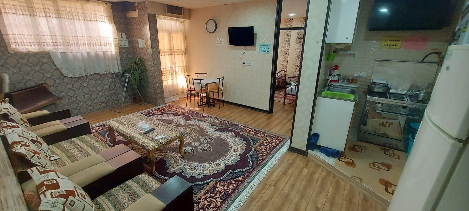 اجاره منزل آپارتمان هتل سوئیت مبله مسافر|اجارهٔ کوتاه‌مدت آپارتمان و سوئیت|شیراز, باغ تخت|دیوار