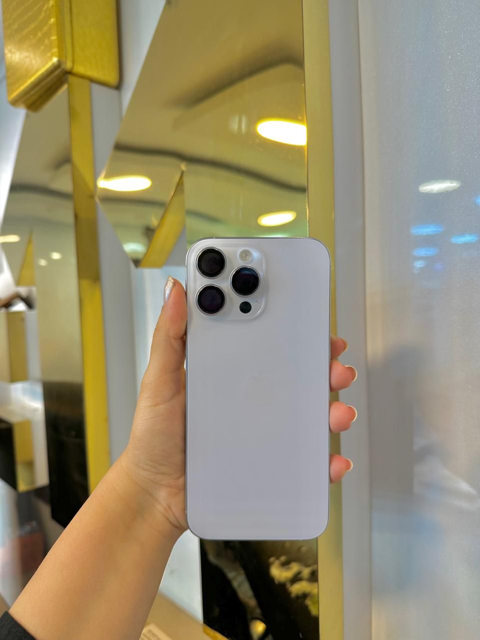 اپل iPhone 16 Pro Max با حافظهٔ ۲۵۶ گیگابایت|موبایل|شیراز, زند|دیوار