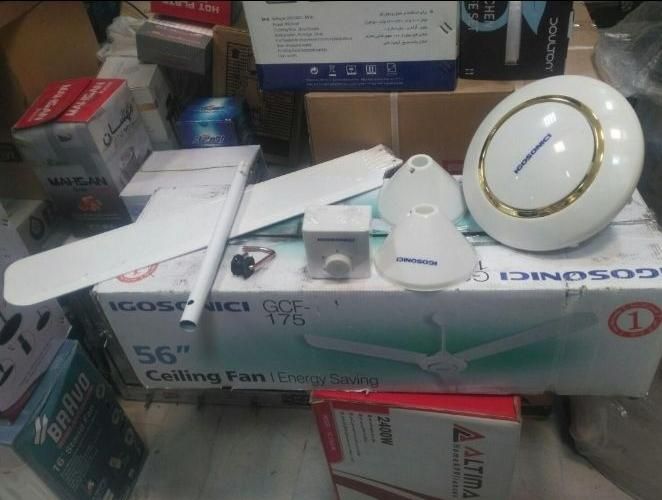 پنکه سقفی موتور بزرگ طرح لوستر نو آکبند|پنکه و تصفیهکنندهٔ هوا|اصفهان, حسینآباد|دیوار