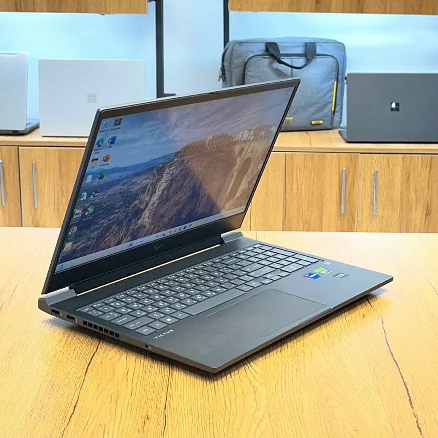 لپ تاپ ویکتوس Core i7-13700 Hبا گرافیک 4060|رایانه همراه|مشهد, ارشاد|دیوار