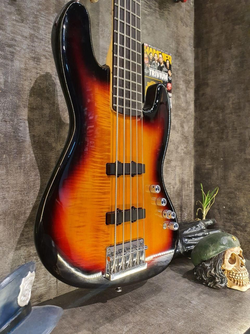 گیتار باس اندونزی Squire Jazzbass Deluxe V|گیتار، بیس، امپلیفایر|تهران, شهرک غرب|دیوار