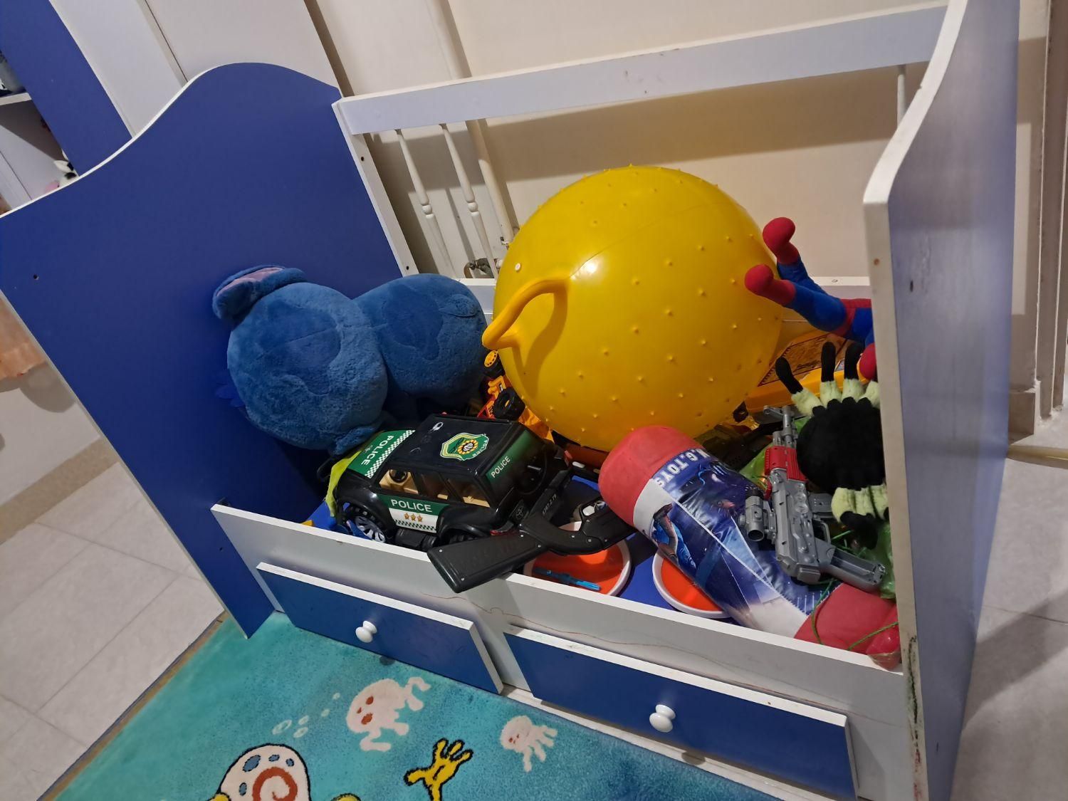 تخت کودک بدون تشک|تخت و سرویس خواب|رشت, پل تالشان|دیوار