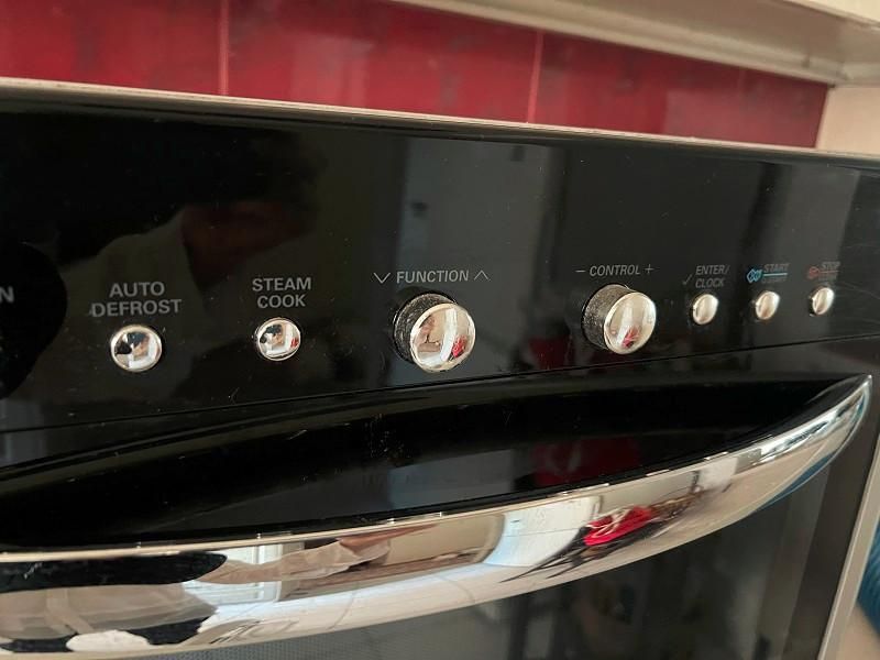ماکروفر Microwave LG SD-3855SCR|اجاق گاز و لوازم برقی پخت‌وپز|تهران, امیرآباد|دیوار