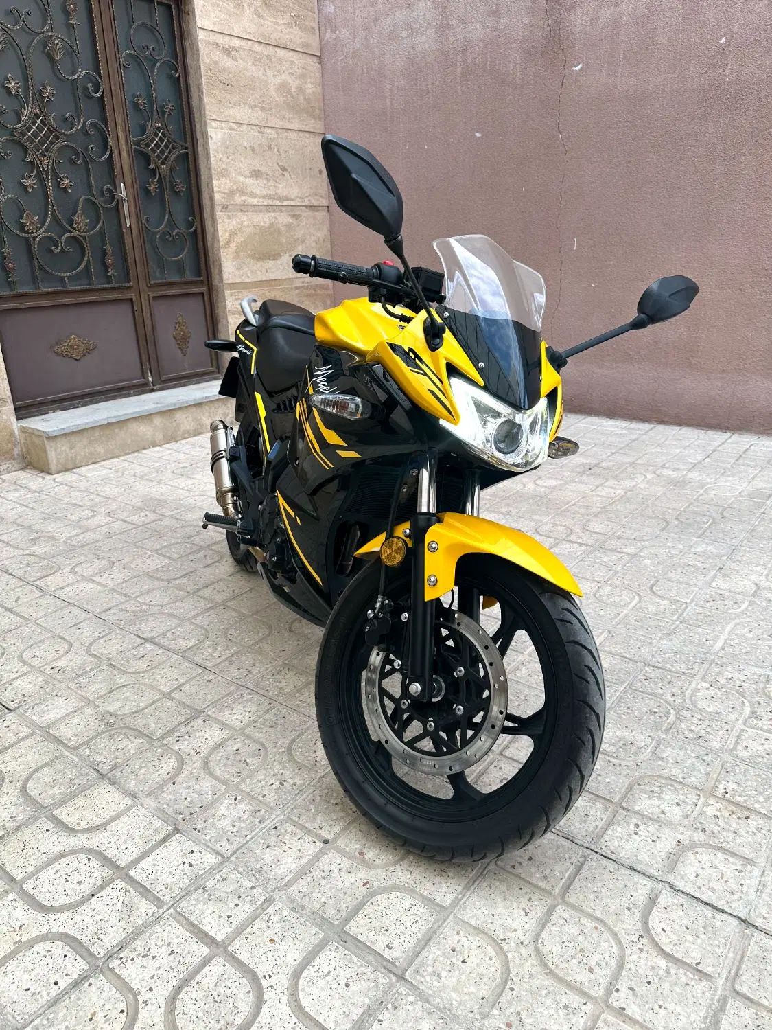 موتور مگلی 200r خشک بدون کارکرد ۴۰۳صفر|موتورسیکلت|کرمانشاه, |دیوار