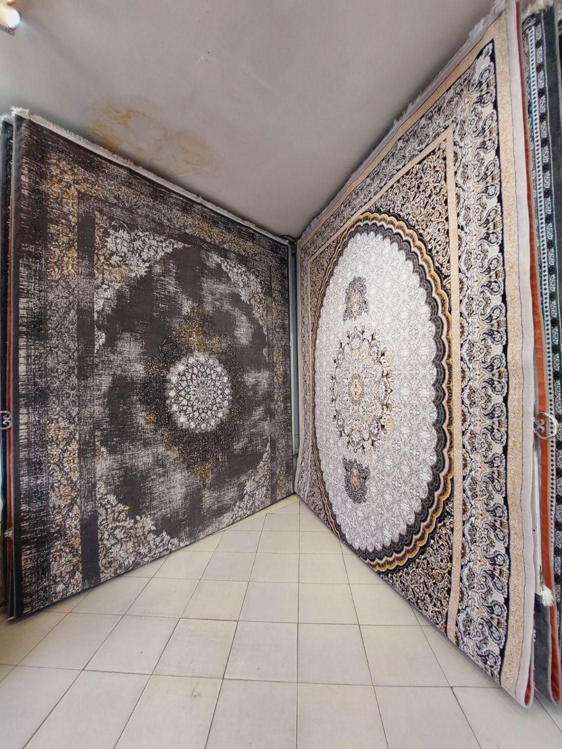 فرش۱۲متری انبار مرکزی حاجی حسینی طلاب در مشهد|فرش|مشهد, طلاب|دیوار