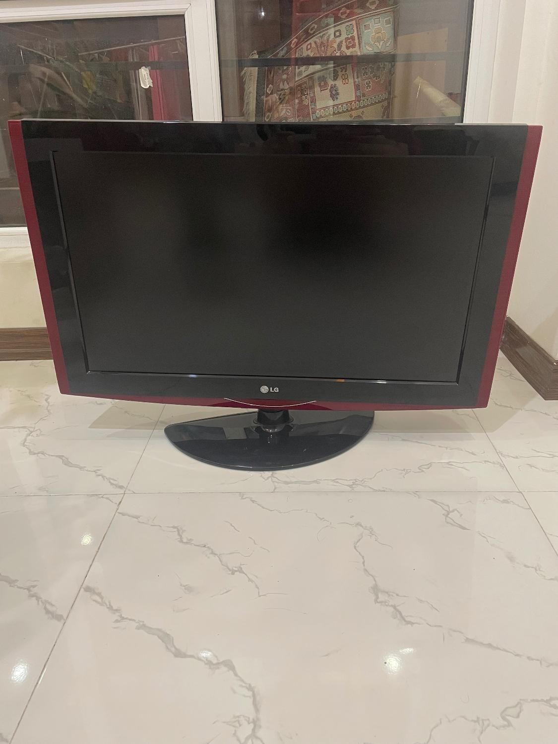 تلویزیون۳۲اینچ|تلویزیون و پروژکتور|کرمان, |دیوار