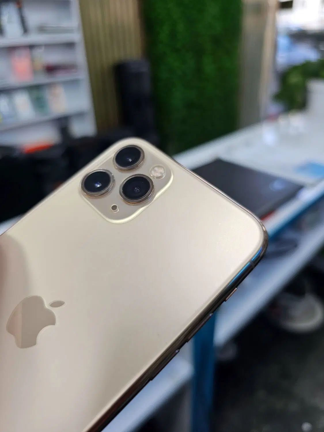 iphone 11 pro آیفون ۱۱ پرو|موبایل|رشت, حاجی آباد|دیوار