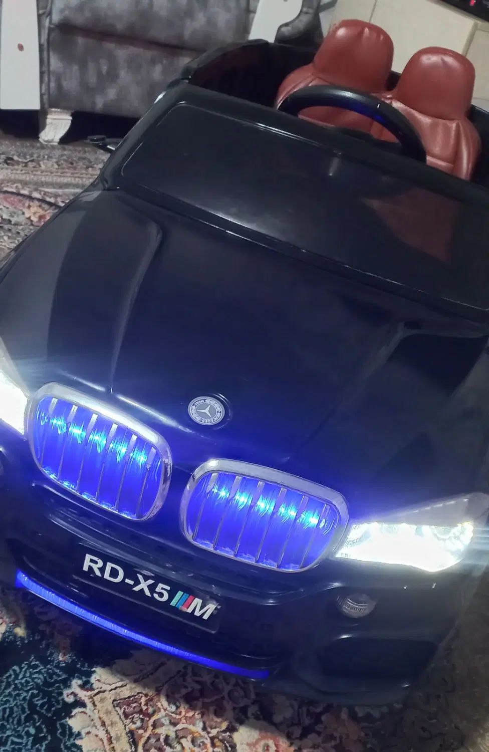 ماشین شارژی کاملا سالم|اسباب‌بازی بچه|رشت, پل تالشان|دیوار