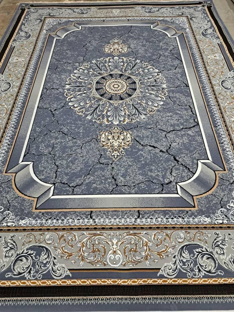 قالی فروشی بزرگ اکبری در مرکزشهر،چهارراه امام|فرش|شوشتر, |دیوار