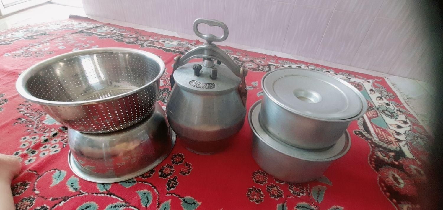 همه باهم در نکا|ظروف پخت‌وپز|ساری, |دیوار