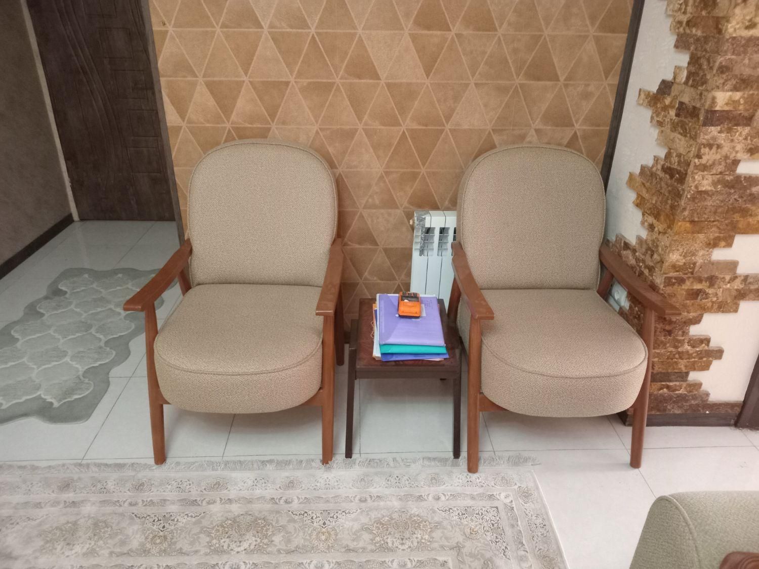 خانم مجرد جهت امور منزل|استخدام سرایداری و نظافت|تهران, صادقیه|دیوار