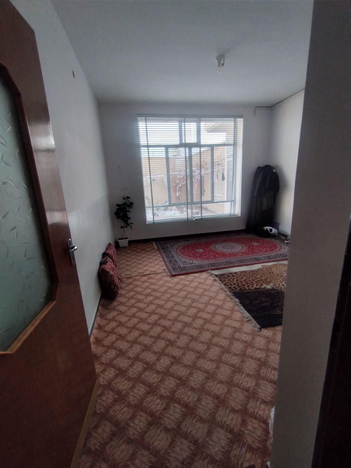 فروش خانه ویلایی|فروش خانه و ویلا|آباده, |دیوار