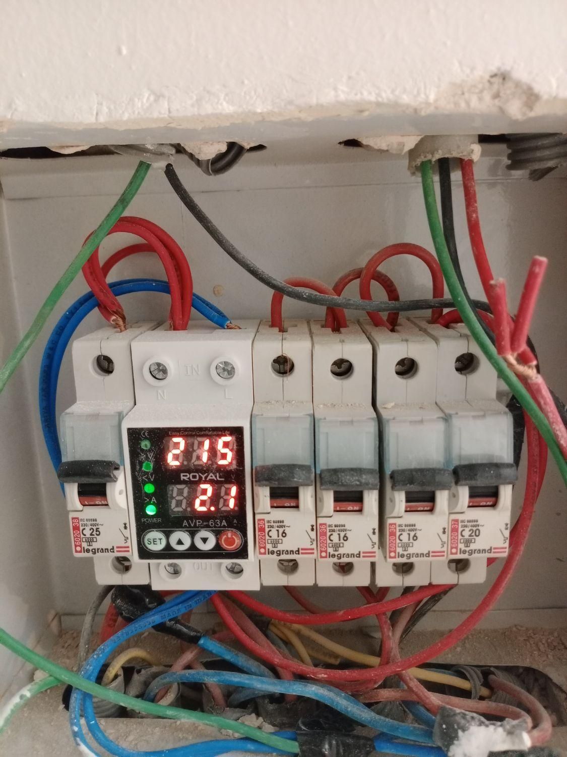 برقکار و لوله‌کش مجرب با ۱۵ سال تجربه|خدمات پیشه و مهارت|محمدشهر, ولدآباد|دیوار