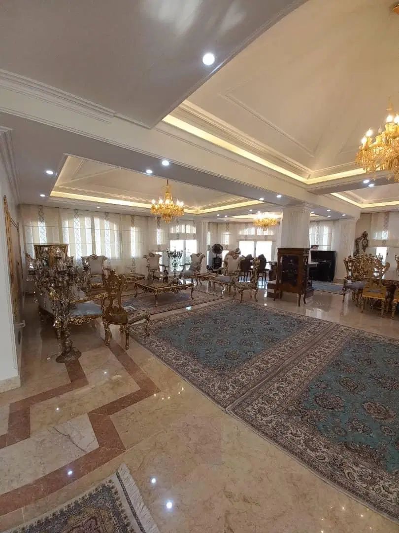 نیاوران.گلسنگ۲۸۵متر ساختمان بااصالت(آگهی واقعیست)|فروش آپارتمان|تهران,  امام زاده قاسم (نیاوران)|دیوار