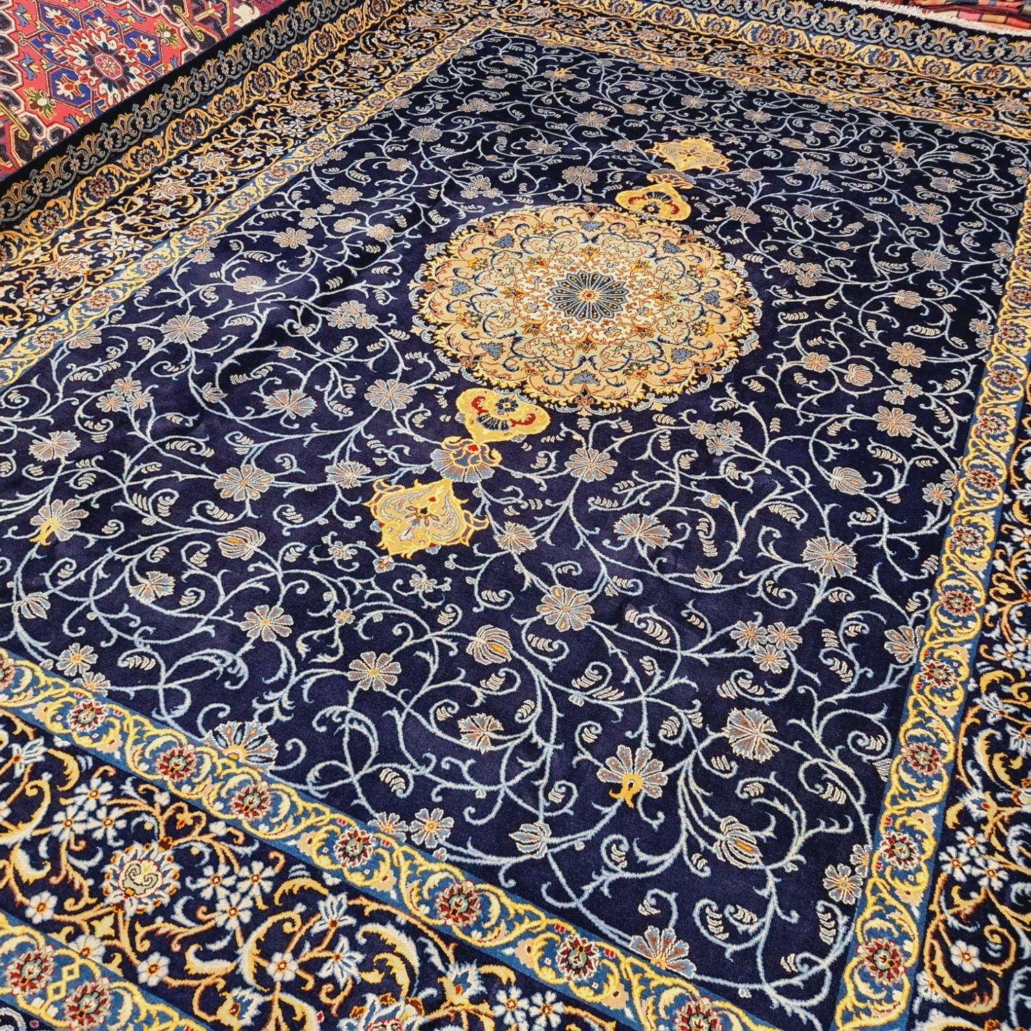 قالی ۱۴ متری دستباف کاشان سرمه ای رنگ|فرش|تهران, اکباتان|دیوار