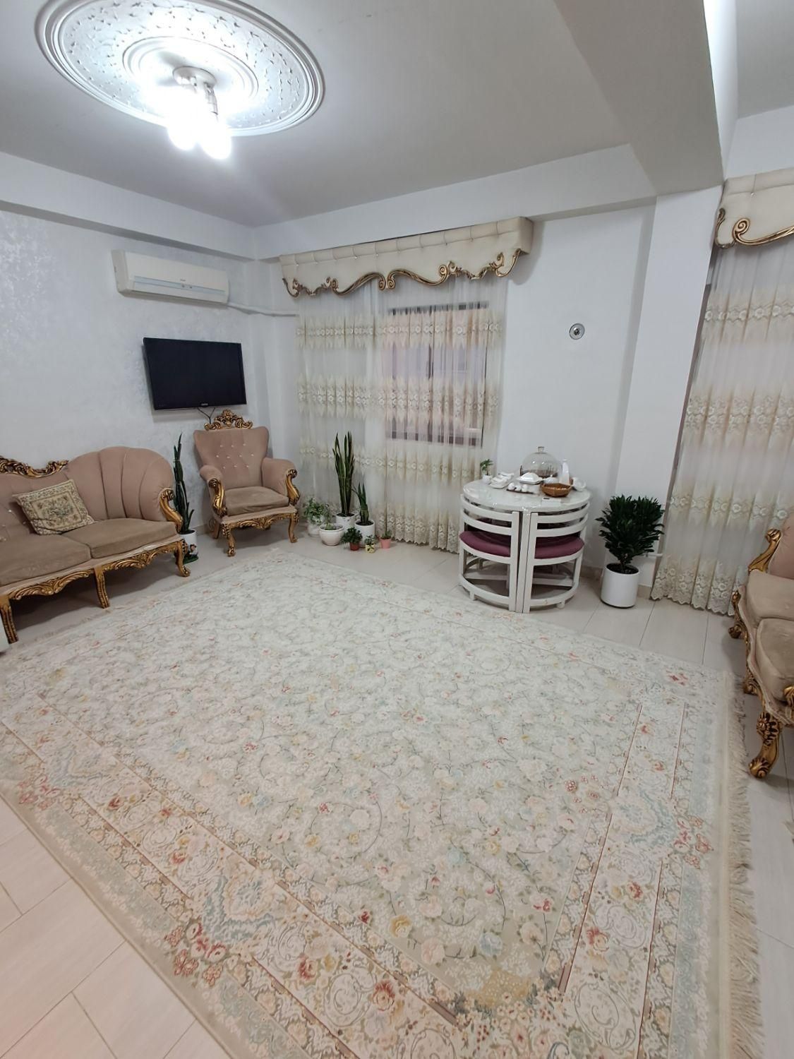 فروش آپارتمان طبقه اول مستقل با پارگینک در یاسر|فروش آپارتمان|لاهیجان, طالقانی|دیوار