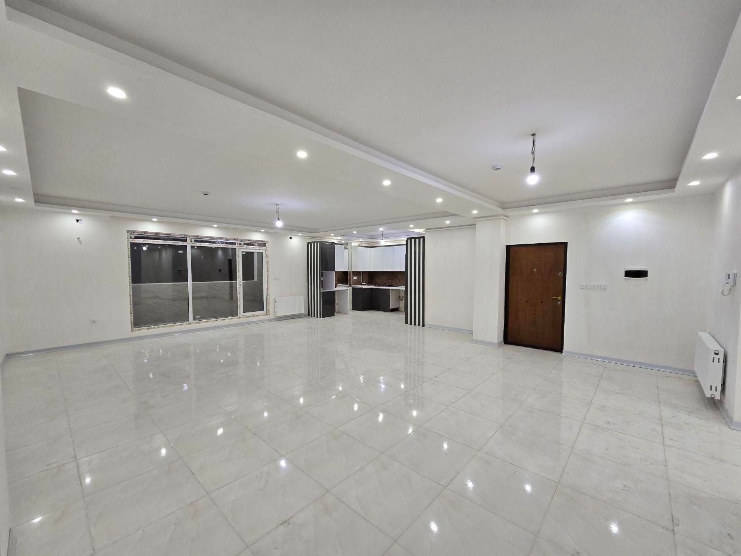 آپارتمان ۱۶۵ متری،۳ خواب در حوالی چهارراه احمدزاده|فروش آپارتمان|رشت, شالکو|دیوار