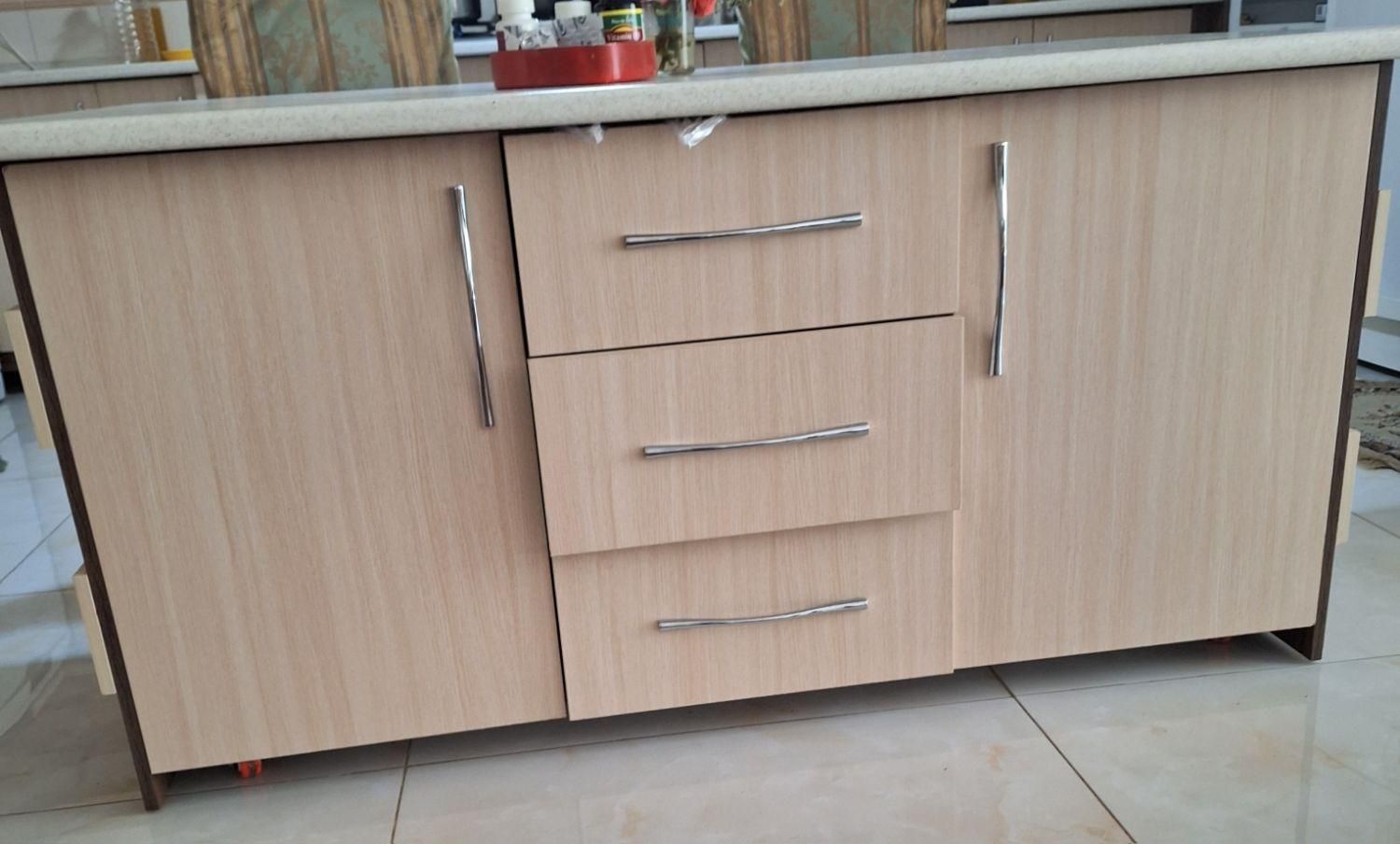 جزیره یابوفه چرخ دار یا اپن اشپزخانه|بوفه، ویترین، کنسول|اصفهان, باغ دریاچه|دیوار