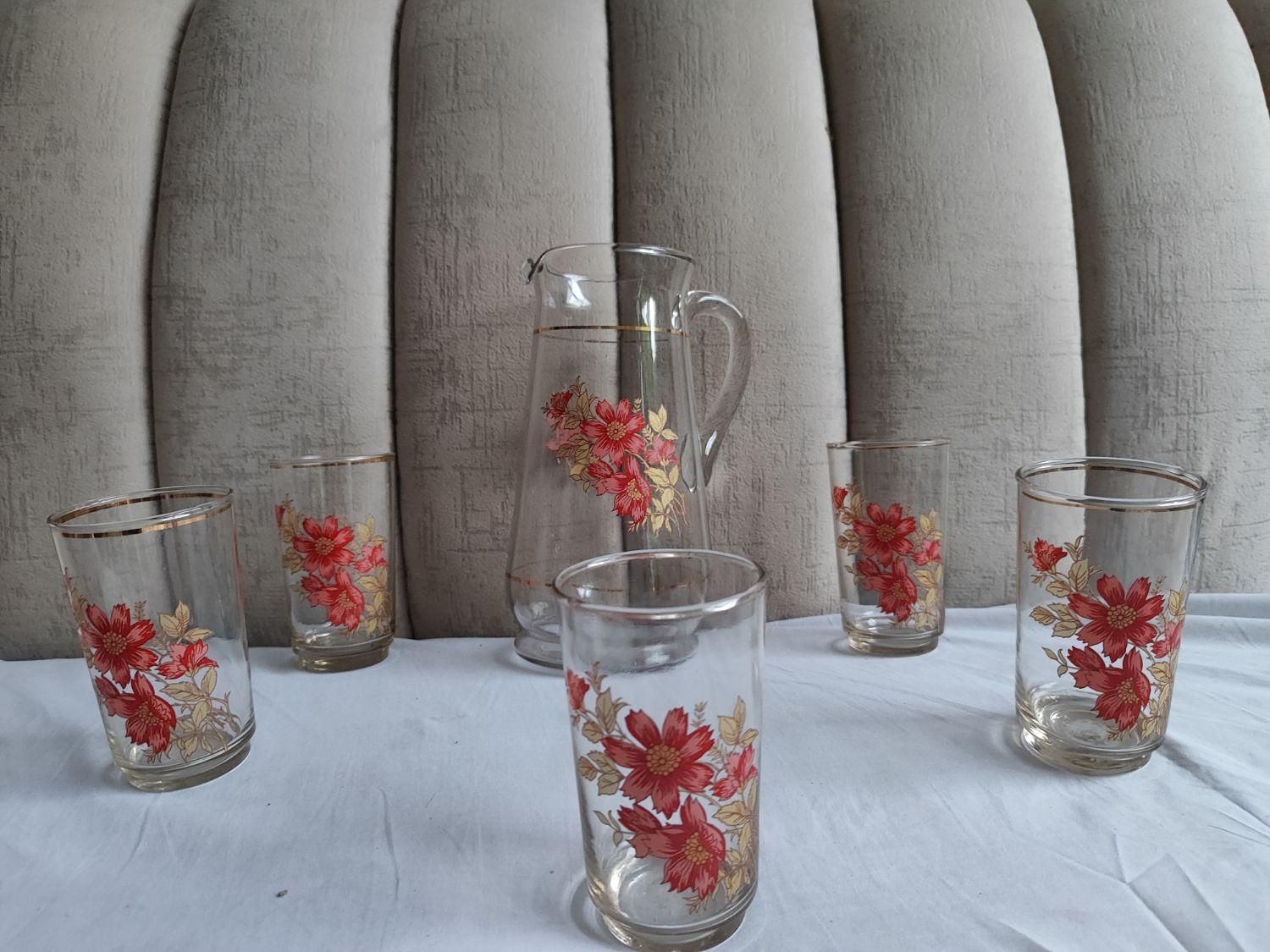 پارچ و لیوان آنتیک قدیمی طلا کوب|ظروف سرو و پذیرایی|اصفهان, اندوان|دیوار