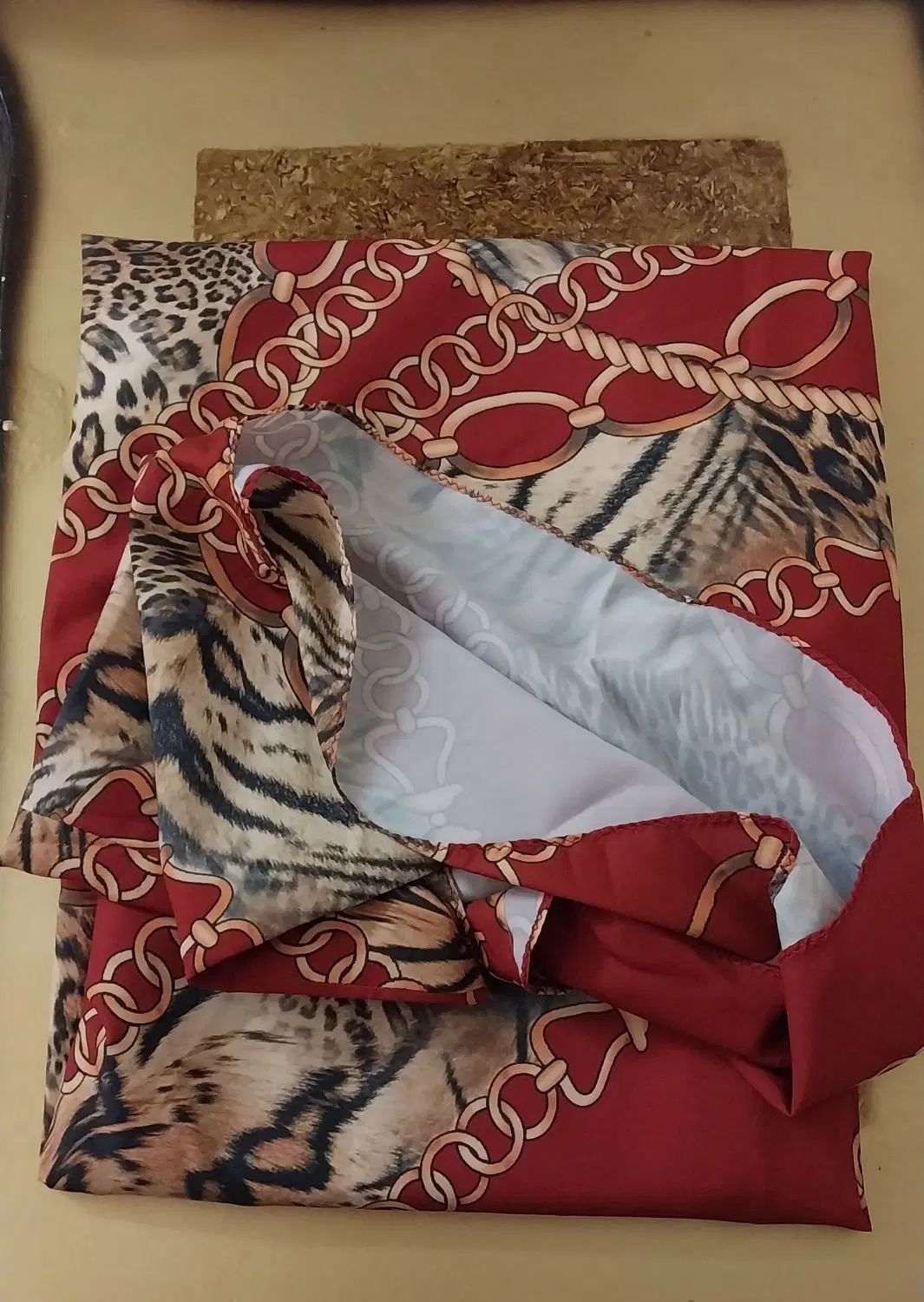 چادر مجلسی دوخته شده نونو و اصلا استفاده نشده|لباس|تهران, قلهک|دیوار