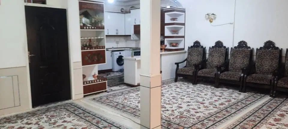 فروش خانه نقلی ۵ قصبی خیابان مطهری قیمت مناسب|فروش خانه و ویلا|رفسنجان, |دیوار