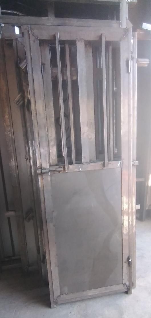 درب گاراژی . باغی . حیاطی .پارکینگی .فرفورژه|مصالح و تجهیزات ساختمان|پاکدشت, پاکدشت (مامازند)|دیوار