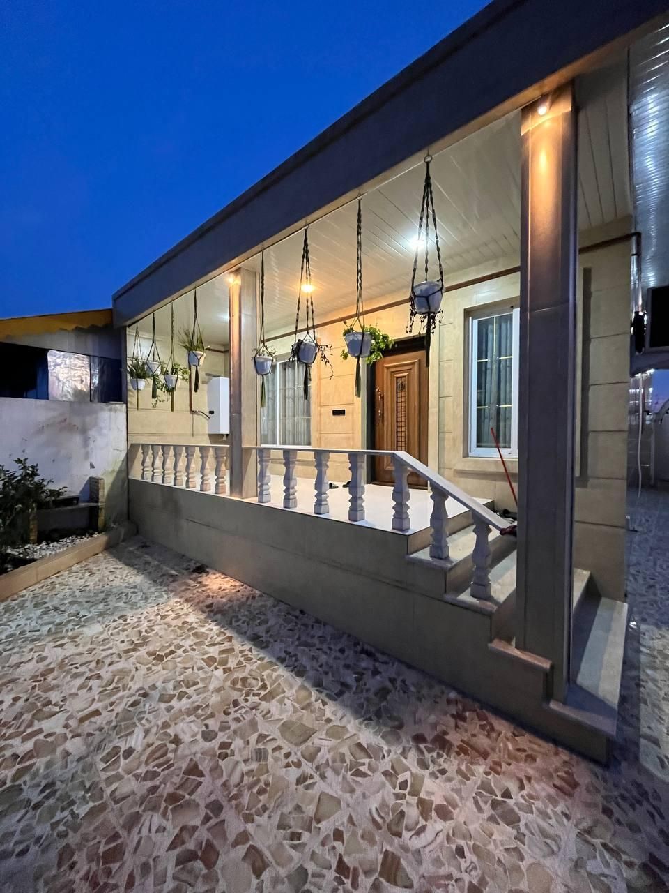 ویلانوساز180متری/لوکیشن عالی/منطقه برند/آناملک|فروش خانه و ویلا|رشت, سعدی (تختی)|دیوار