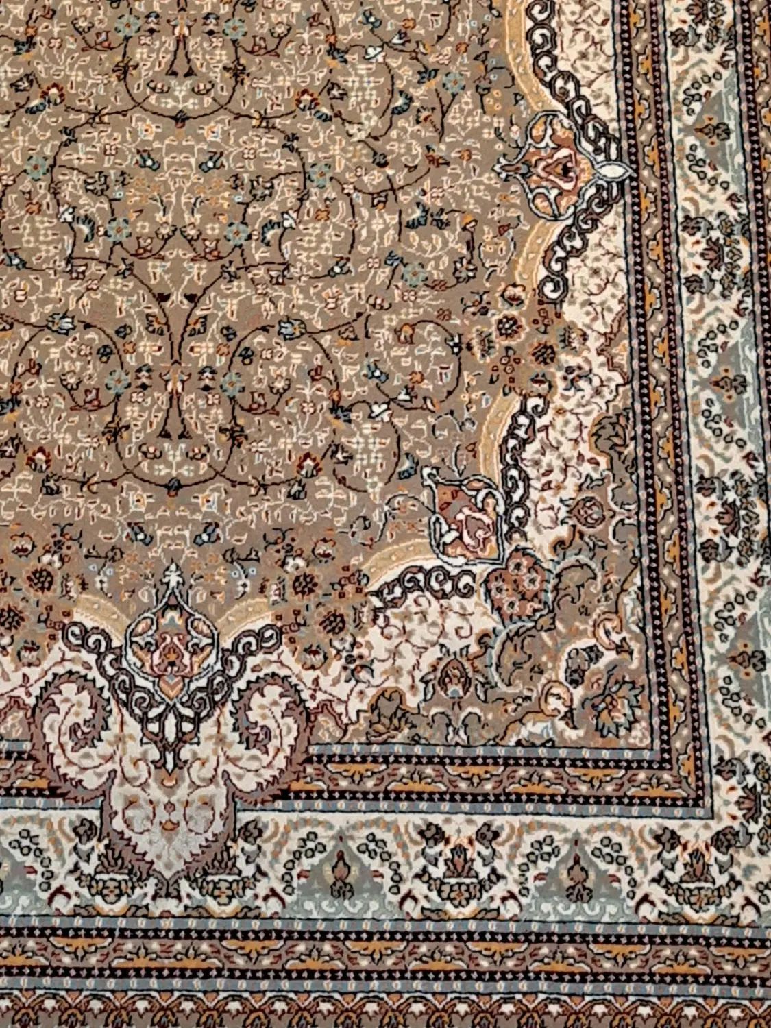 یک تخته فرش یک در۱/۵ویک تخته فرش ۱ در۴متری|فرش|صومعه‌سرا, |دیوار