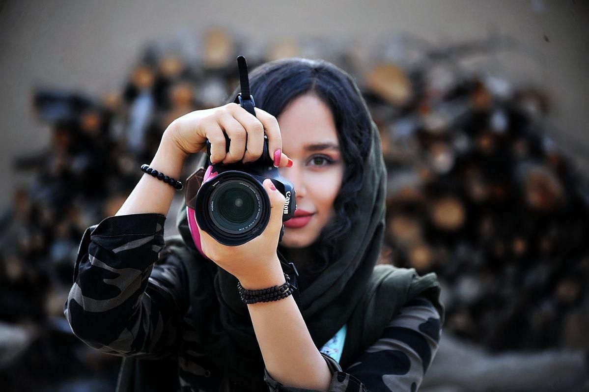 استخدام نیروی کار خانم که علاقه به تدوین وعکاسی|خدمات آموزشی|سیرجان, |دیوار