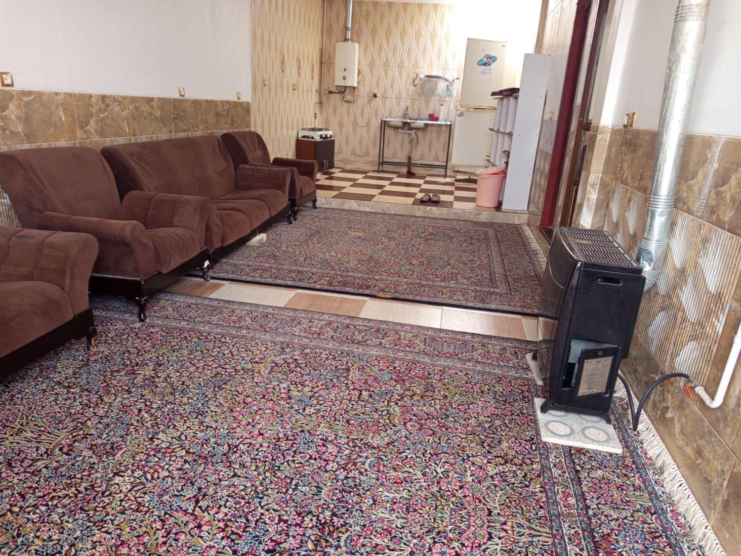 اجاره روزانه/هفتگی/ماهانه آپارتمان ۹۰ متری|اجارهٔ کوتاه‌مدت آپارتمان و سوئیت|بافت, |دیوار