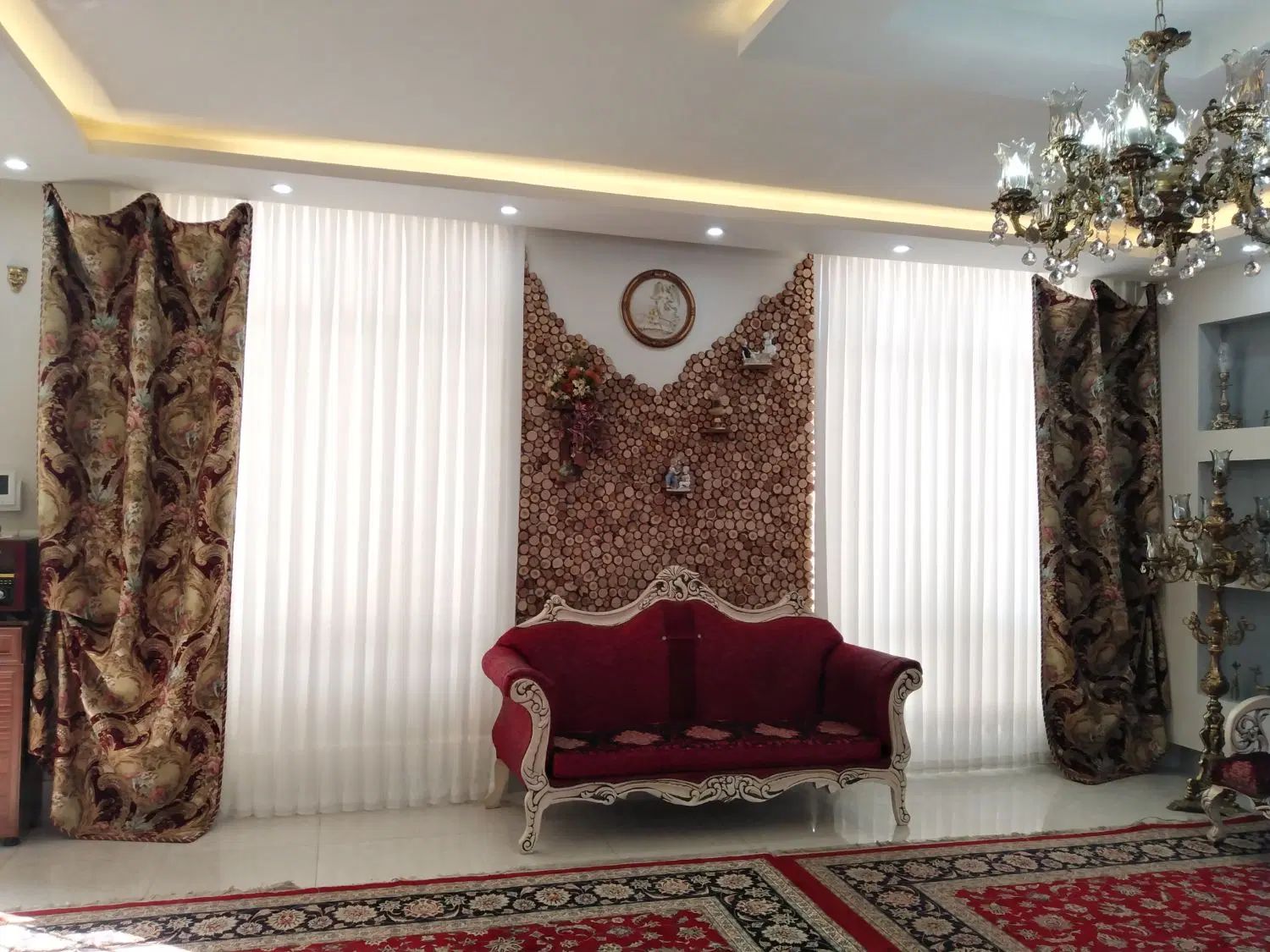 مبل 7نفره|مبلمان خانگی و میز عسلی|مشهد, باغ فراگرد|دیوار