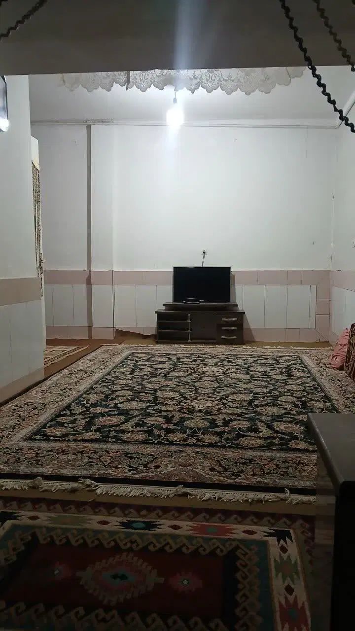 اجاره یا رهن خانه زیر زمین ۶۰متری راه جدا|اجارهٔ خانه و ویلا|قم, علی آباد|دیوار