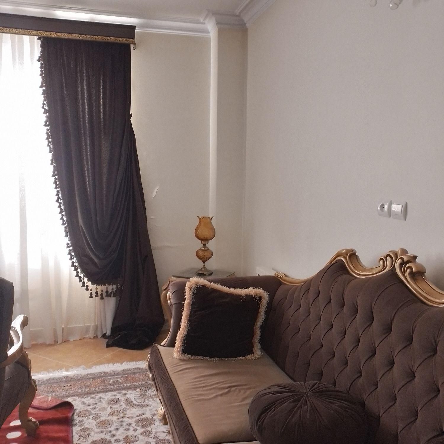 کنار پرده مخمل|پرده، رانر، رومیزی|کرج, کوی کارمندان شمالی|دیوار