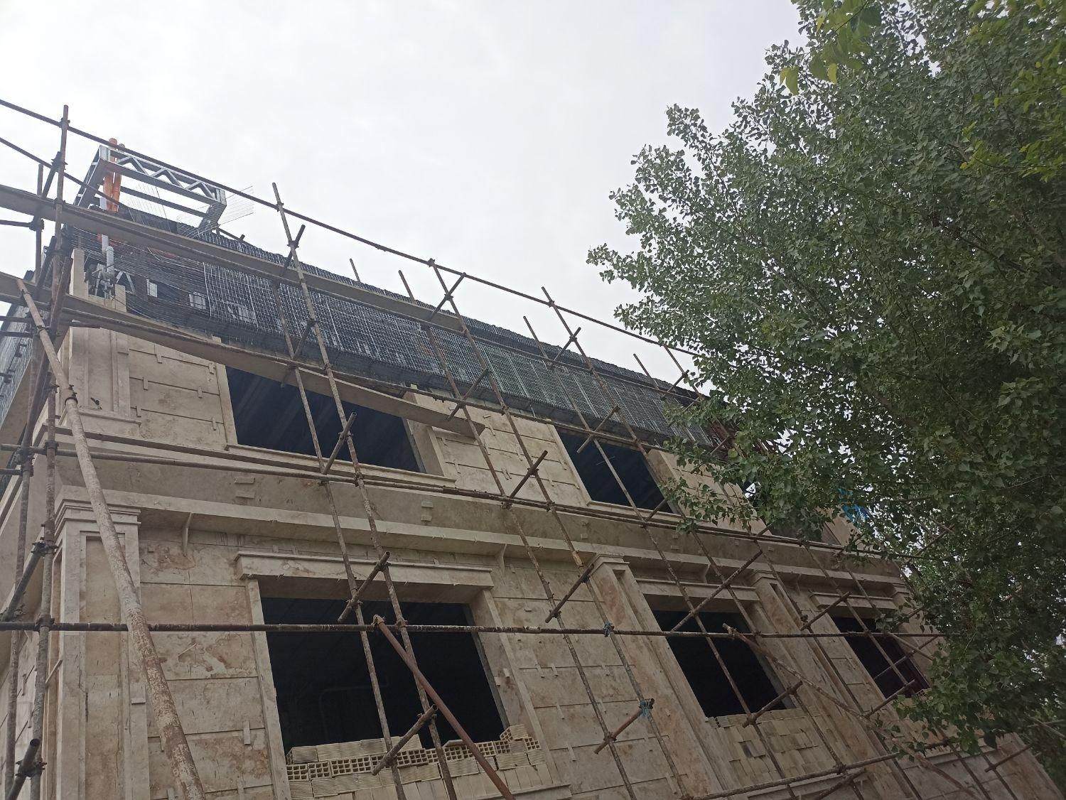 کارگر ساده وماهر برای سنگ کاری نما کار داعم|استخدام معماری، عمران و ساختمانی|رشت, لاکان|دیوار