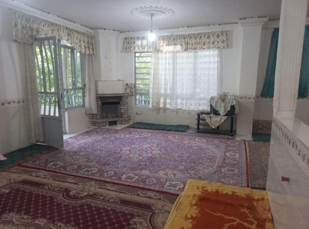 ویلا باغ مشرف به رودخانه واقع در روستای خبر بافت|اجارهٔ کوتاه‌مدت ویلا و باغ|بافت, |دیوار