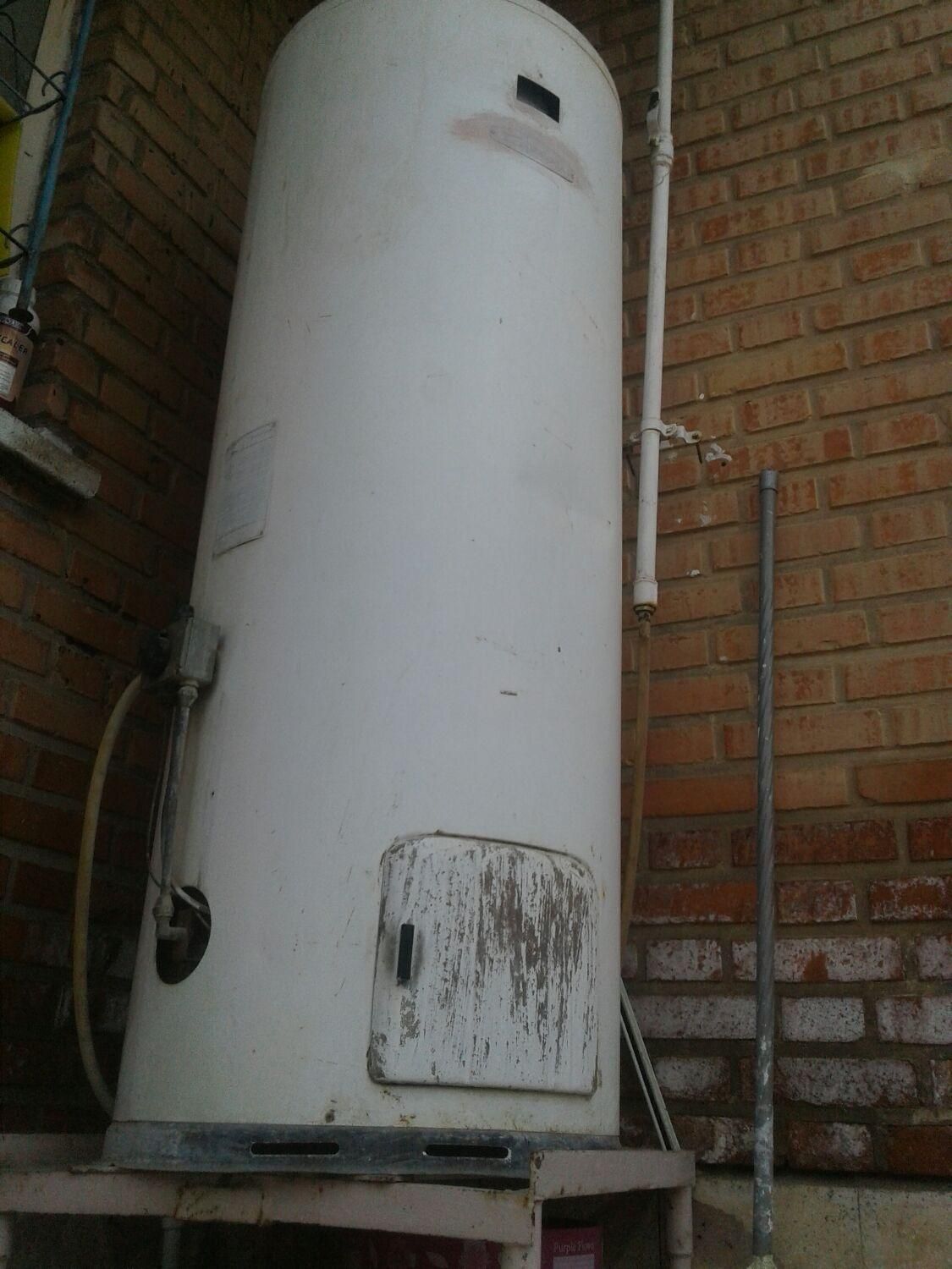 تعمیر آبگرمکن دیواری.مخزنی در  محل|خدمات پیشه و مهارت|دزفول, |دیوار