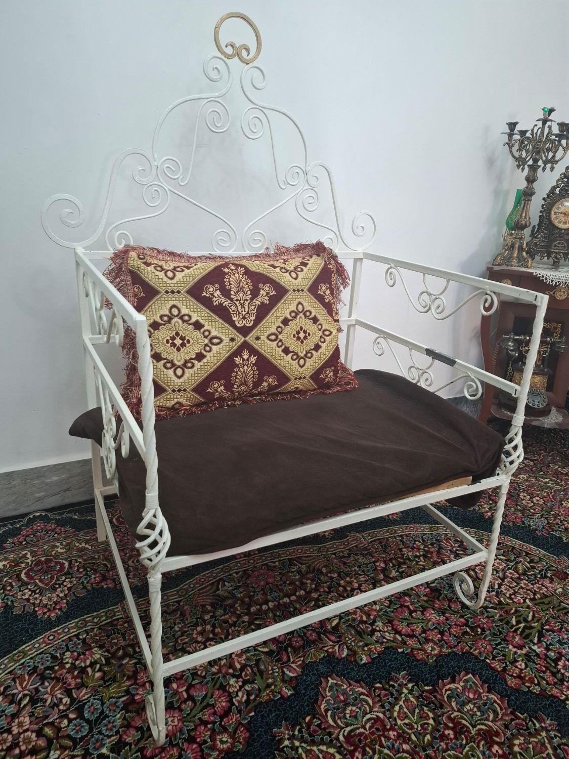 صندلی|صندلی و نیمکت|بروجرد, |دیوار