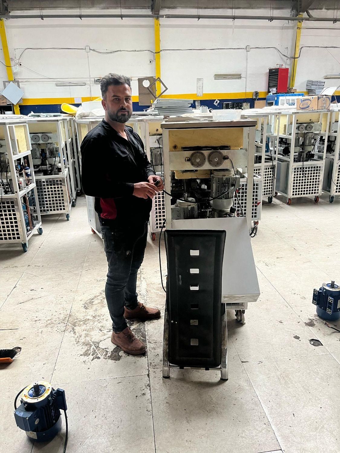 قطعات و تعمیرات دستگاه بستنی قیفی تلمیکس نیکنام ..|خدمات پیشه و مهارت|مشهد, امام رضا (ع)|دیوار