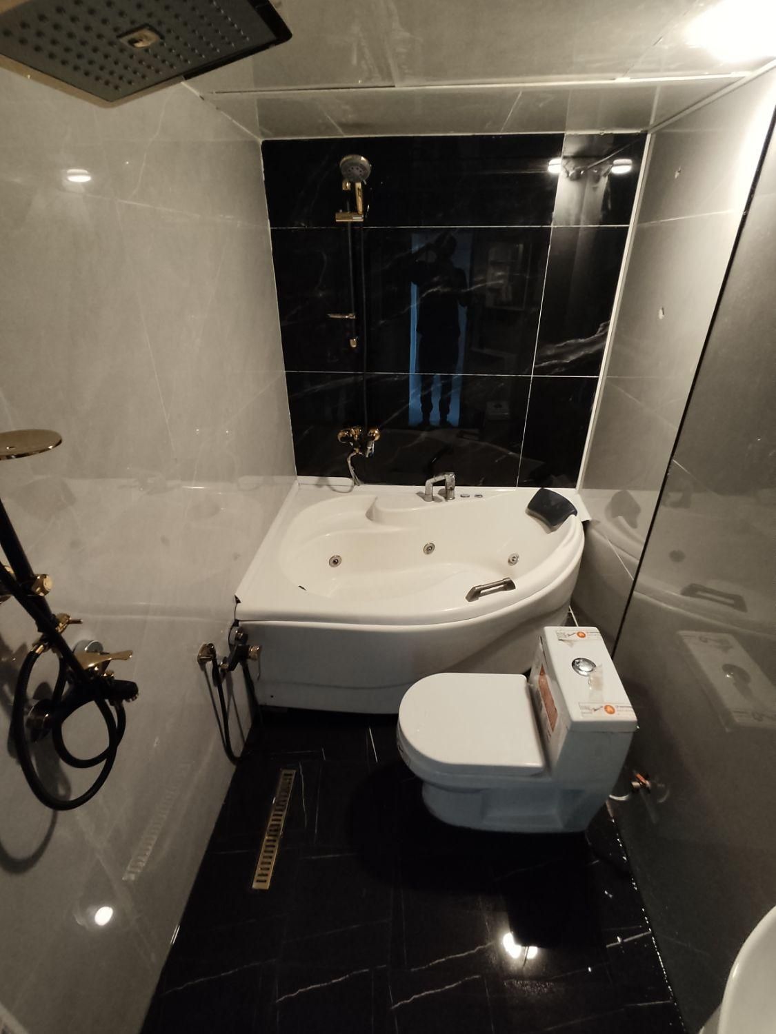 ۱۲۰ متر دانشجو دربست وان جکوزی دار|اجارهٔ کوتاه‌مدت آپارتمان و سوئیت|مشهد, دانشجو|دیوار