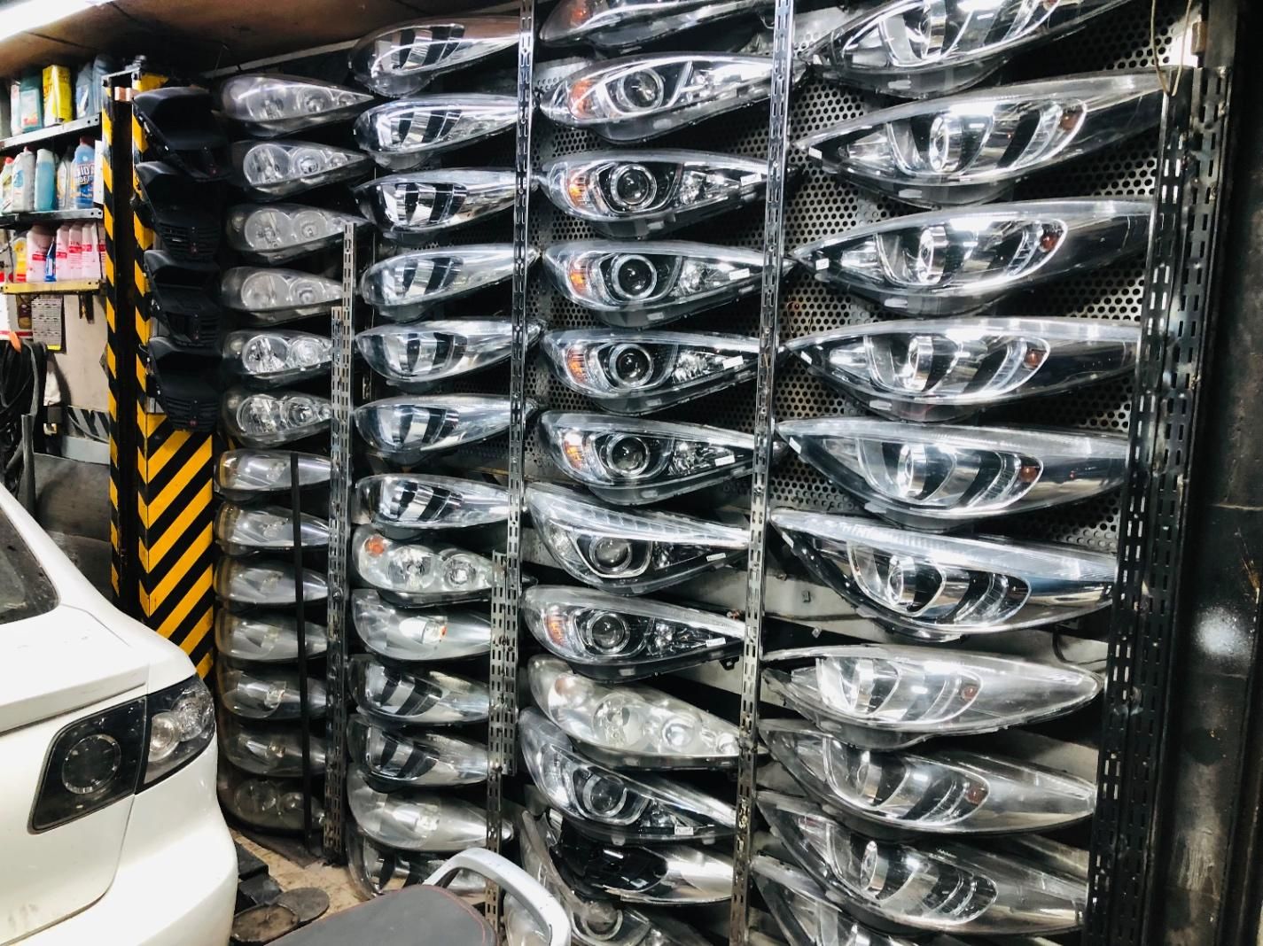 چراغ جلو۲۰۷شرکتی کروز مدرن|خدمات موتور و ماشین|تهران, دریان‌نو|دیوار