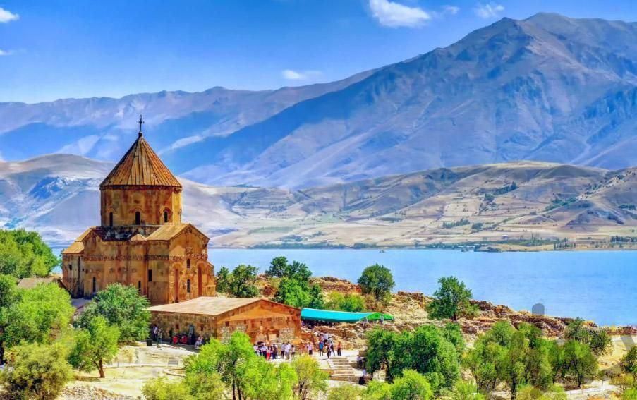 تور کامل وان ترکیه از تبریز و مرز رازی|تور و چارتر|تبریز, |دیوار