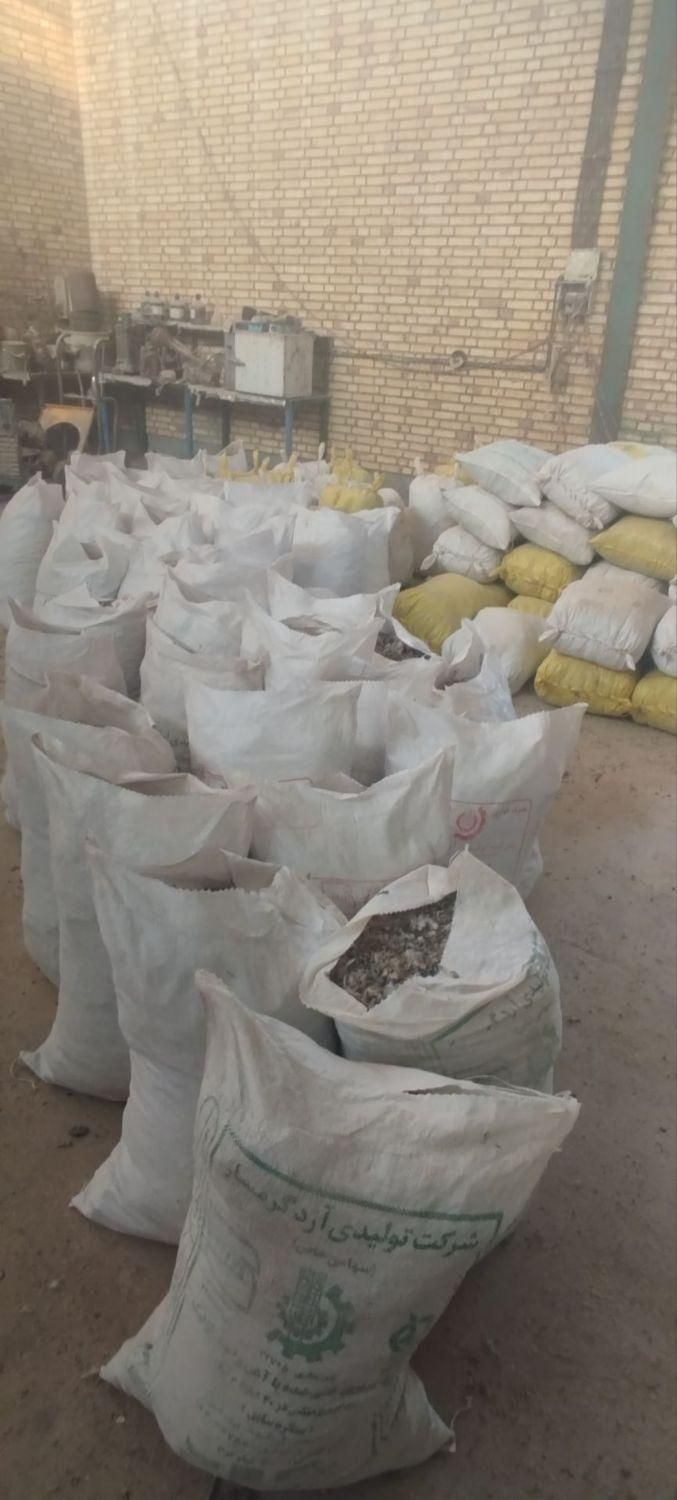 کود فله ای و تو صوله کبوتر|خدمات باغبانی و درختکاری|آبیک, |دیوار