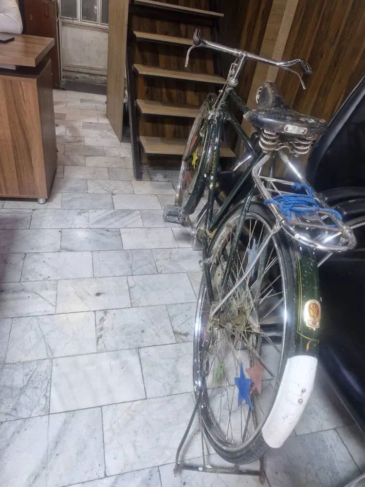 دوچرخه کلاسیک،مخصوص دکور،سالم،برای استفاده نیست|دوچرخه، اسکیت، اسکوتر|کرج, گلشهر|دیوار
